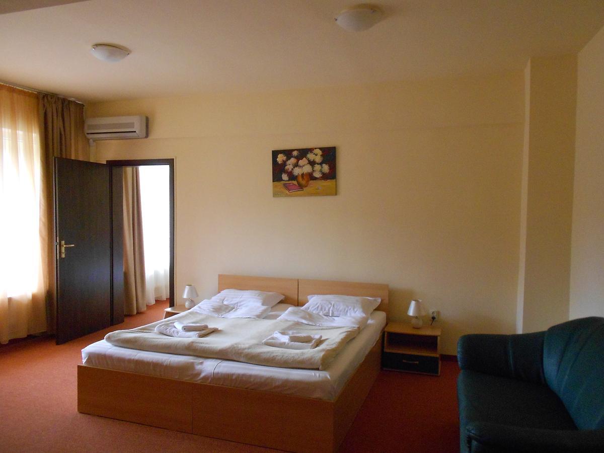 Hotel Diana Geoagiu Băi Buitenkant foto